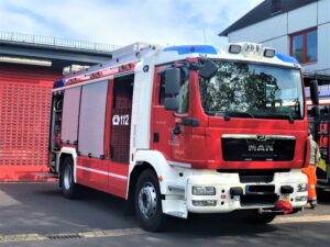 Rosenbauer HLF 20 AT, MAN Fahrgestell - Front und Seite