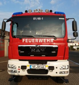 Frontansicht: neues HLF Bad Hönningen vom Hersteller Rosenbauer